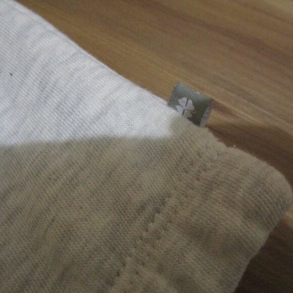 NWT Adorable Cozy Lucky Brand Girls Desert Flower Sweatshirt size 7 grey/beige - Picture 17 of 17